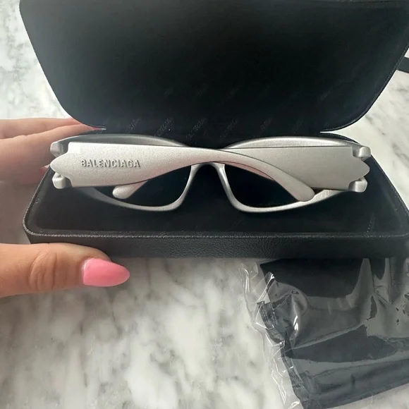 BALENCIAGA SWIFT OVAL SUNGLASSES IN SILVER as seen on Kim K